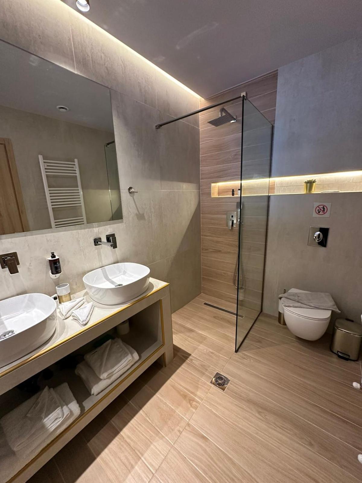 Meteora Gold And Glass Kalambaka Exterior photo